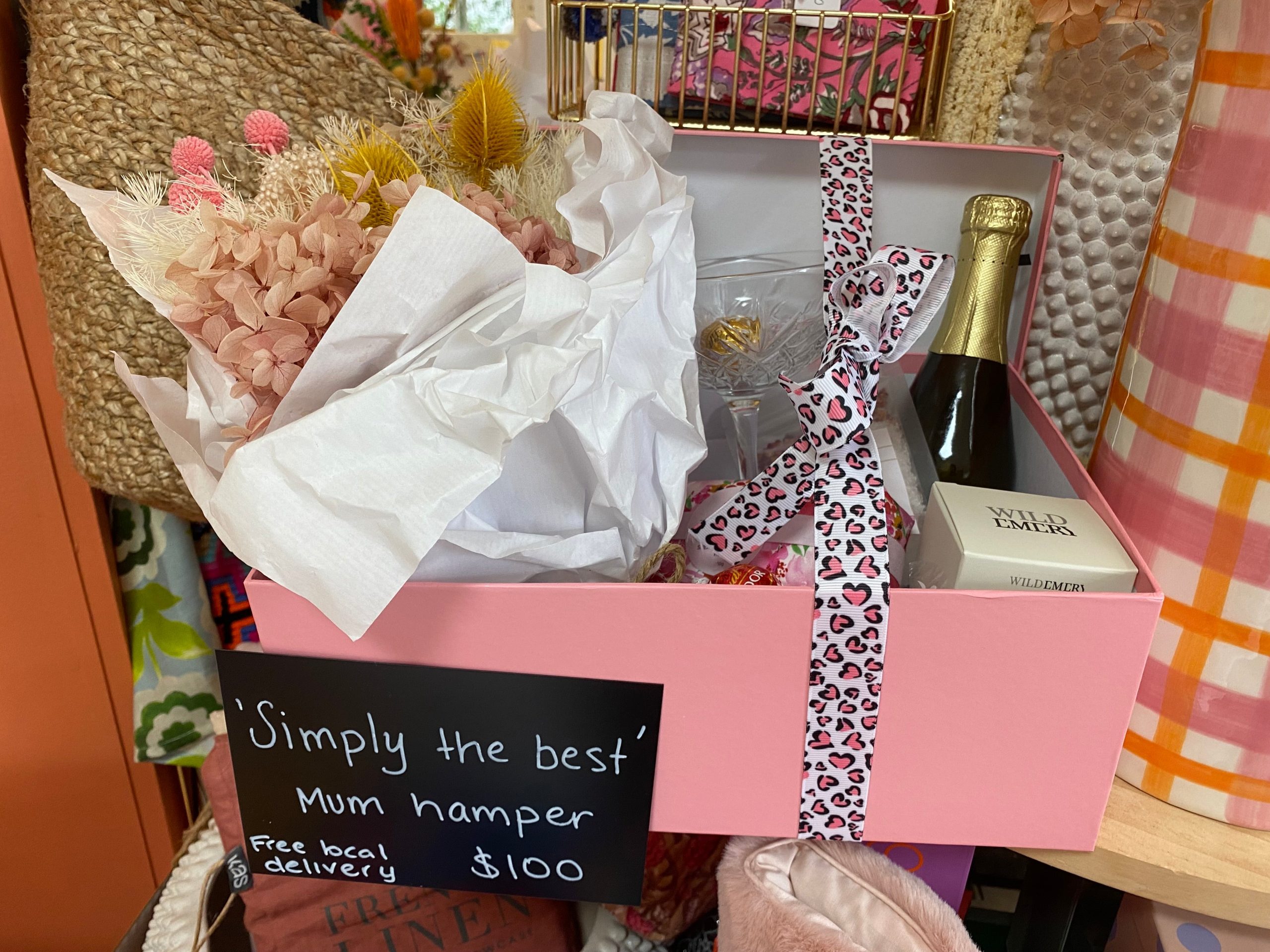 Simply the Best Mum hamper